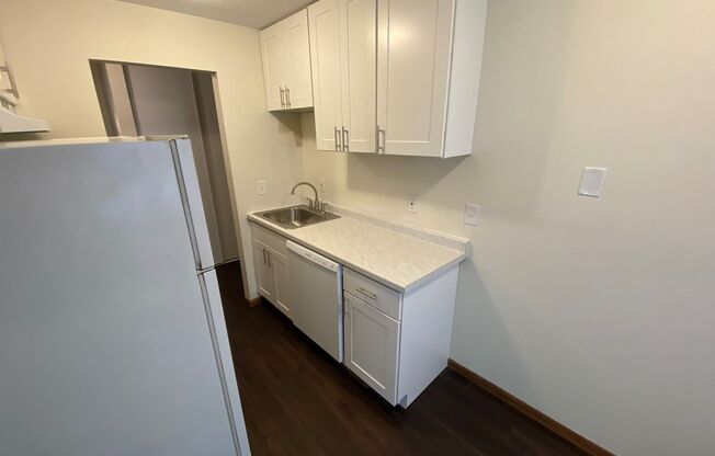 1 bed, 1 bath, 575 sqft, $955, Unit 201