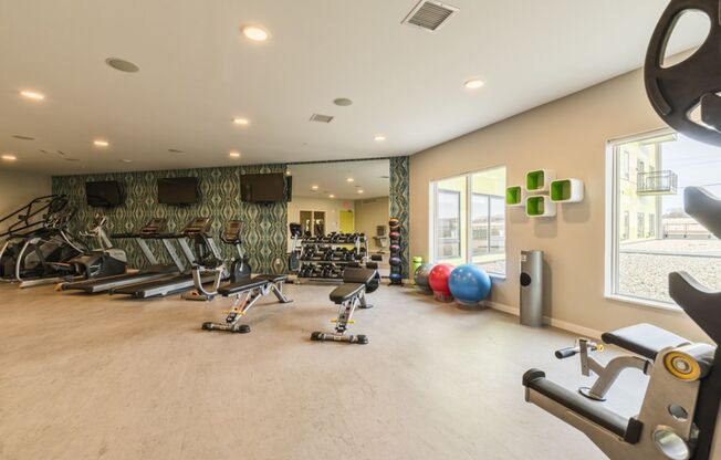 1 bed, 1 bath, 816 sqft, $1,250, Unit 409