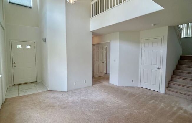 Beautiful & Spacious 5-Bedroom, 4-Bath Single-Family Home in Waikele