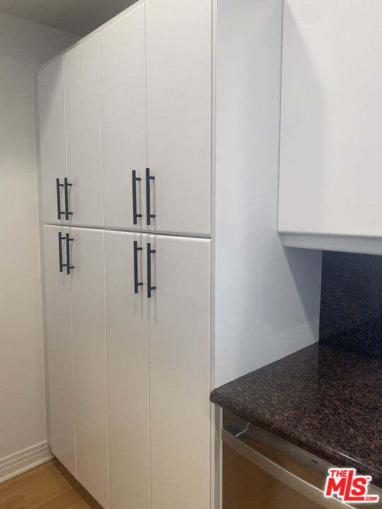 1862 S Bentley Ave Apt 202