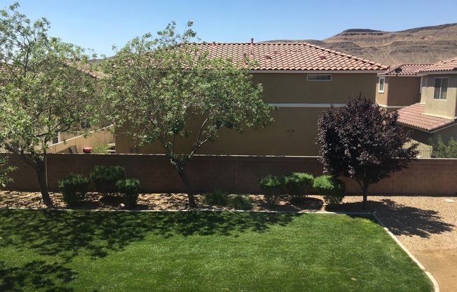 Very clean SW home near Sunset/215 for only $1825