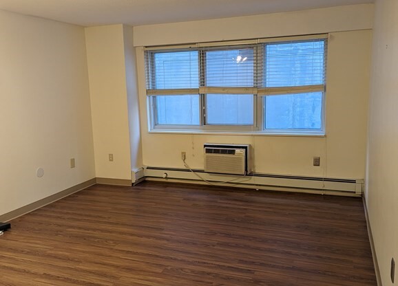 1 bed, 1 bath, 570 sqft, $2,650, Unit 602