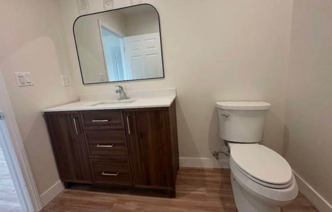 Newly Renovated 2BD/2BA with Garage