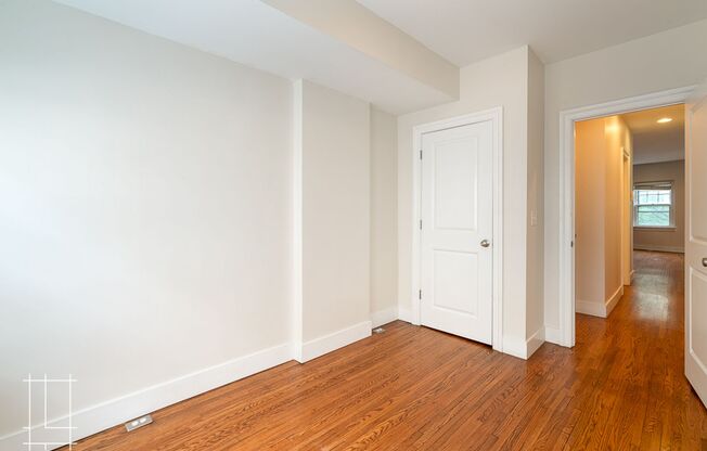 2 beds, 2 baths, $1,800, Unit 19 W. 1st Ave Apt. 201