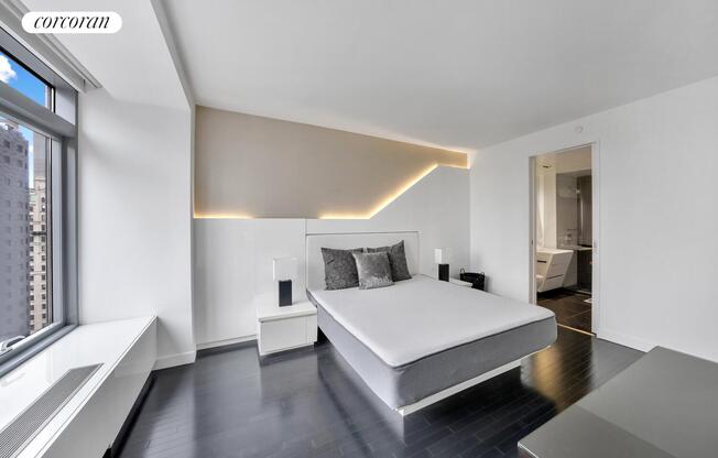 1 bed, 1 bath, 910 sqft, $5,650, Unit 23B