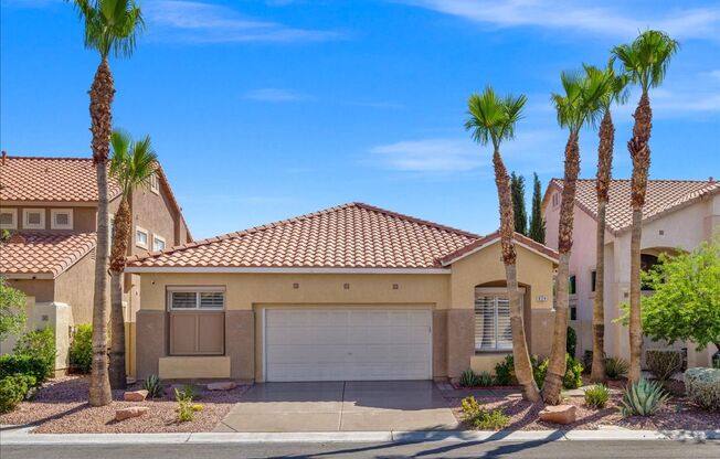 Large open concept Single Story 3 BD, 2 Bth Modern, Fully Furnished home; Summerlin Hospital