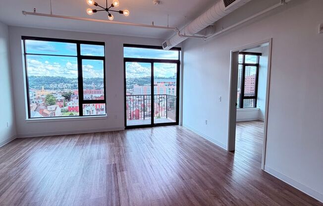 1 bed, 1 bath, 635 sqft, $2,150, Unit Unit 604