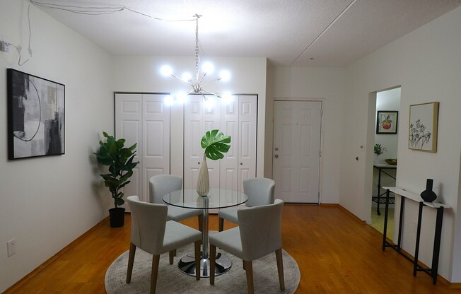 289 ELM ST