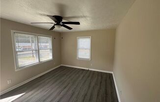 2 beds, 1 bath, $825