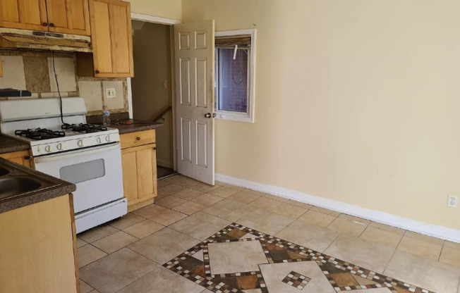 5109 YEMEN ST
