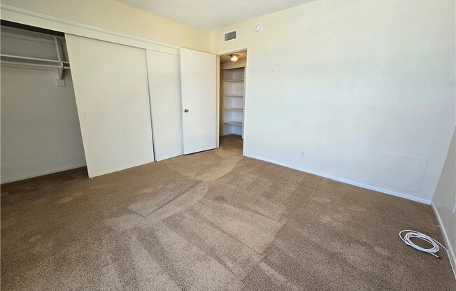 1 bed, 1 bath, 719 sqft, $2,000, Unit 323