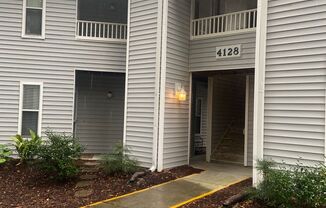 Spacious 2 Bedroom Luxury Condo with Pool Access – Wilmington, NC