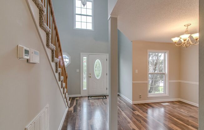 4 Bedroom Pet Friendly Home For Rent!