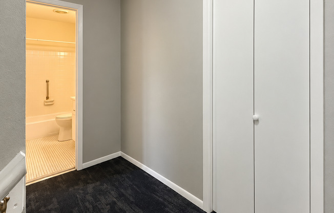 1 bed, 1 bath, 620 sqft, $1,350, Unit #204