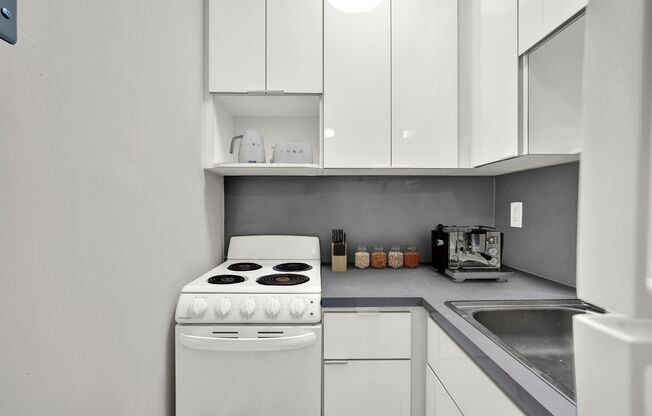 Welcome to Marine Plaza Apartments