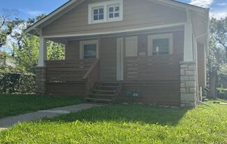 Coming Soon!! 2 Bed 1 Bath House!! $1063.00