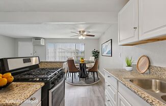 2 beds, 1 bath, 806 sqft, $2,495, Unit D11