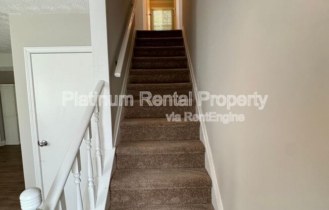 4 beds, 3 baths, 1,560 sqft, $2,300