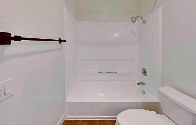 2 beds, 2 baths, 920 sqft, $2,595, Unit 209