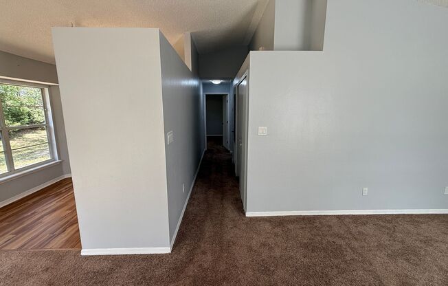 Cozy and Stylish 3-bedroom, 2-bath Single Family Home in Sanford!