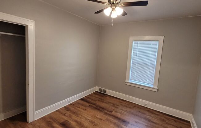 2 beds, 1 bath, $1,050