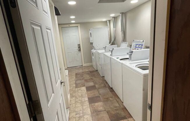 Ingersoll Flats - Urban Living!