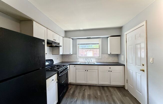 122 N Menard ave