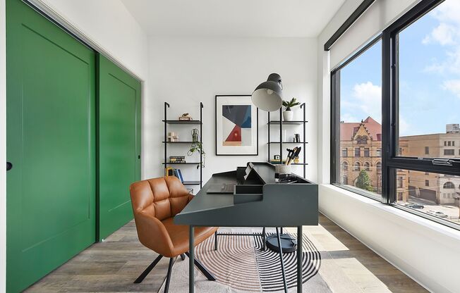 2 beds, 1 bath, 865 sqft, $2,350, Unit Unit 612