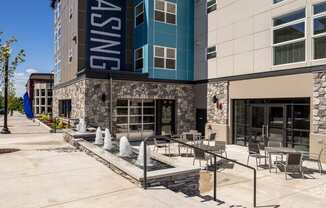 west parc apartments near portland and beaverton. Patio by leasing office.