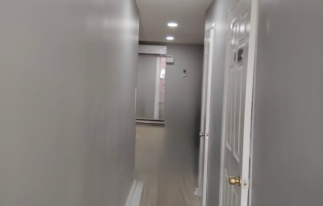 2135 S 8 ST