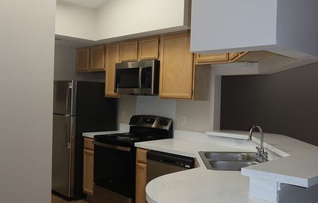 1 bed, 1 bath, $1,295, Unit Unit 825