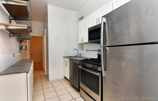 Studio, 1 bath, $2,400, Unit 4-EE