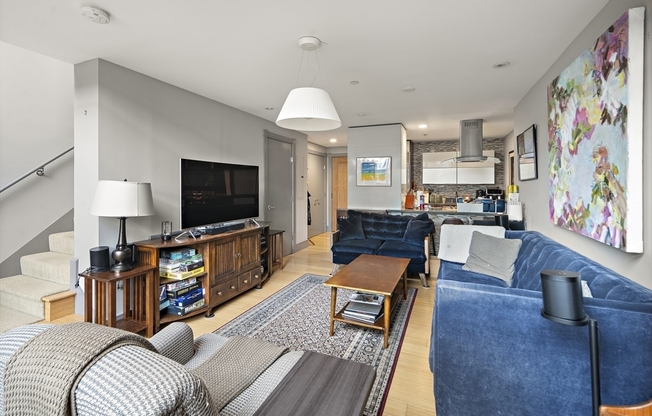 2 beds, 1.5 baths, 1,609 sqft, $6,500, Unit 909