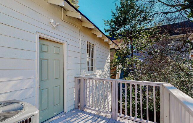 851 Mcdaniel Street