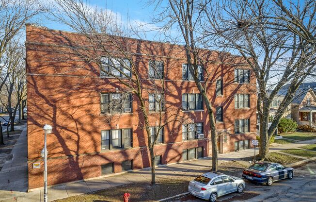 4951-53 N. Oakley / 2251-57 W. Argyle