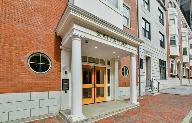 3 beds, 2.5 baths, 1,737 sqft, $6,800, Unit 310
