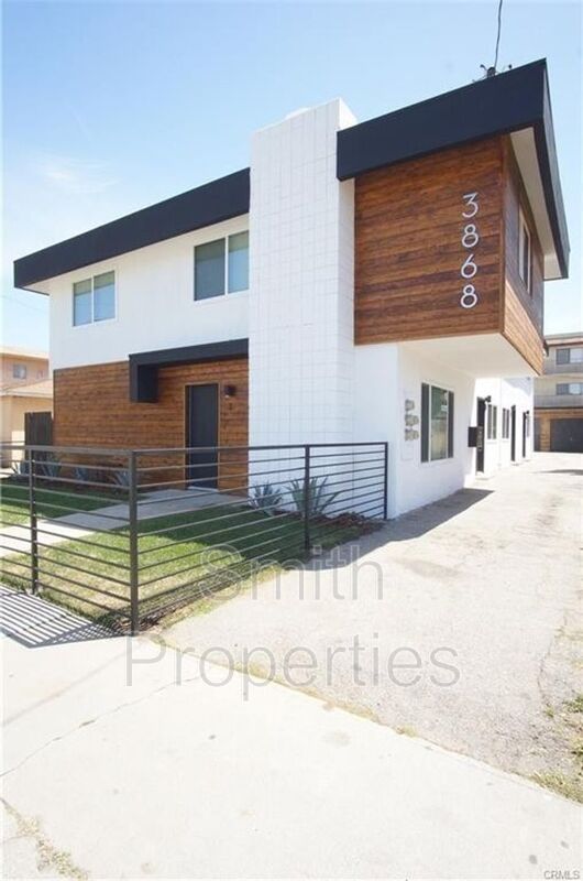 3868 W 132 ST