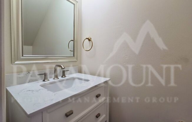 Fully Transformed End Unit in Downtown Poulsbo