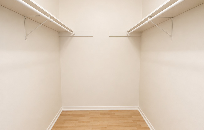 1 bed, 1 bath, 650 sqft, $1,289, Unit SUX-222