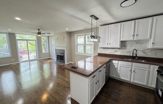 5438 S. Indiana