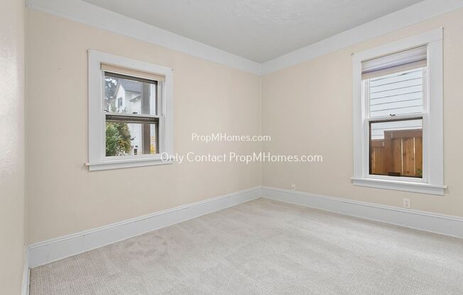 2 beds, 1 bath, $1,849, Unit 6315 E Burnside Street Unit 1