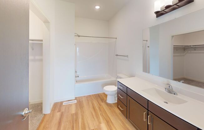 2 beds, 2 baths, 1,151 sqft, $1,505, Unit 7950-2319