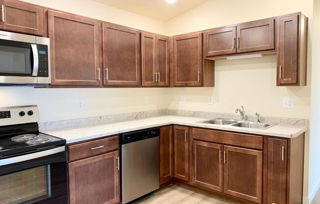 2 beds, 1 bath, 889 sqft, $1,430, Unit OS 4131-203