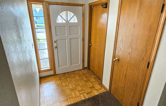 Single Level Home, Attached Garage and Fenced Yard ~ Summer Breeze 1097