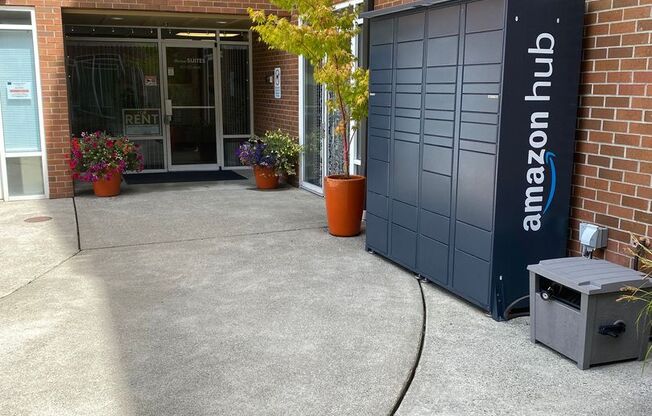 Studio, 1 bath, 462 sqft, $1,250, Unit 305