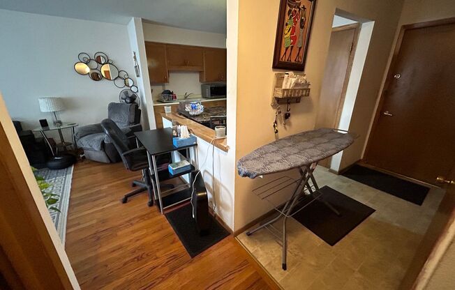 1 bed, 1 bath, $1,015, Unit 22