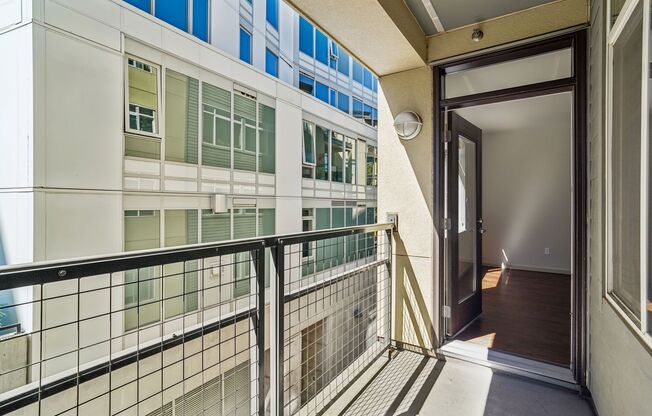 1 bed, 1 bath, 685 sqft, $2,450, Unit 311