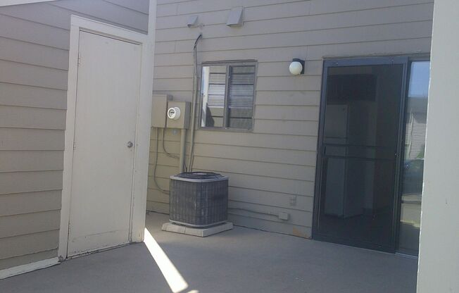 2 beds, 1.5 baths, 1,032 sqft, $1,800, Unit 7E