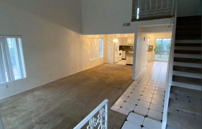 4 beds, 2.5 baths, $4,950