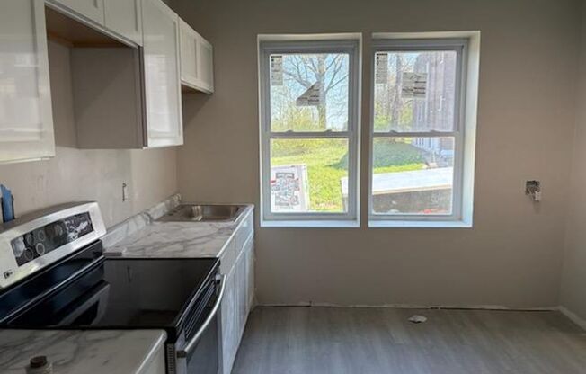 2 beds, 1 bath, 888 sqft, $1,200, Unit Von Phul Street-5200 Unit #2